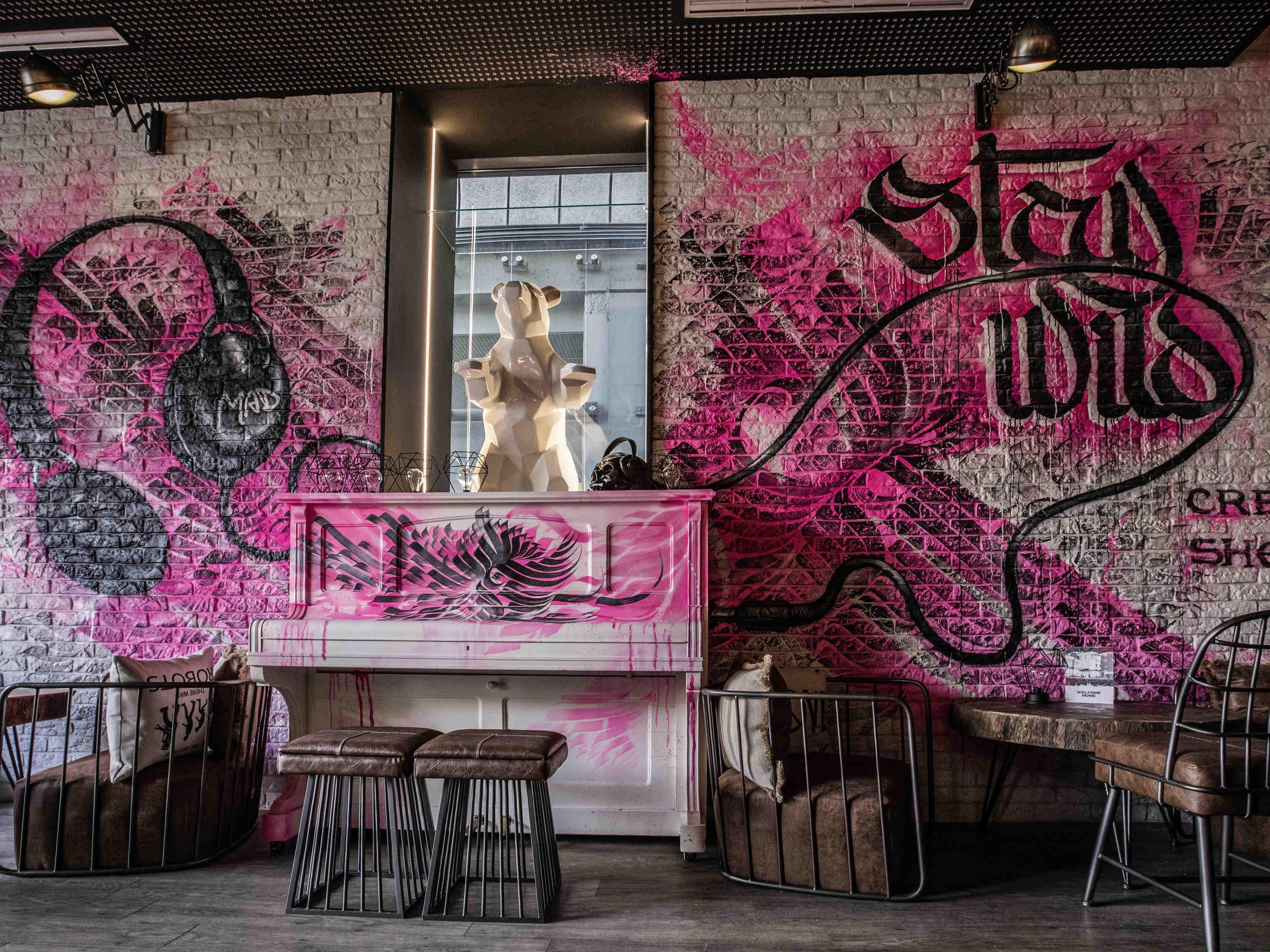 Ibis Styles Lausanne Center Madhouse Exterior foto